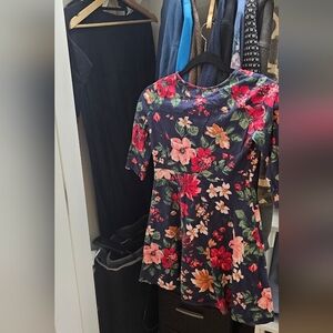 Old Navy Floral 3/4 Sleeve Dress - Girls Size.14